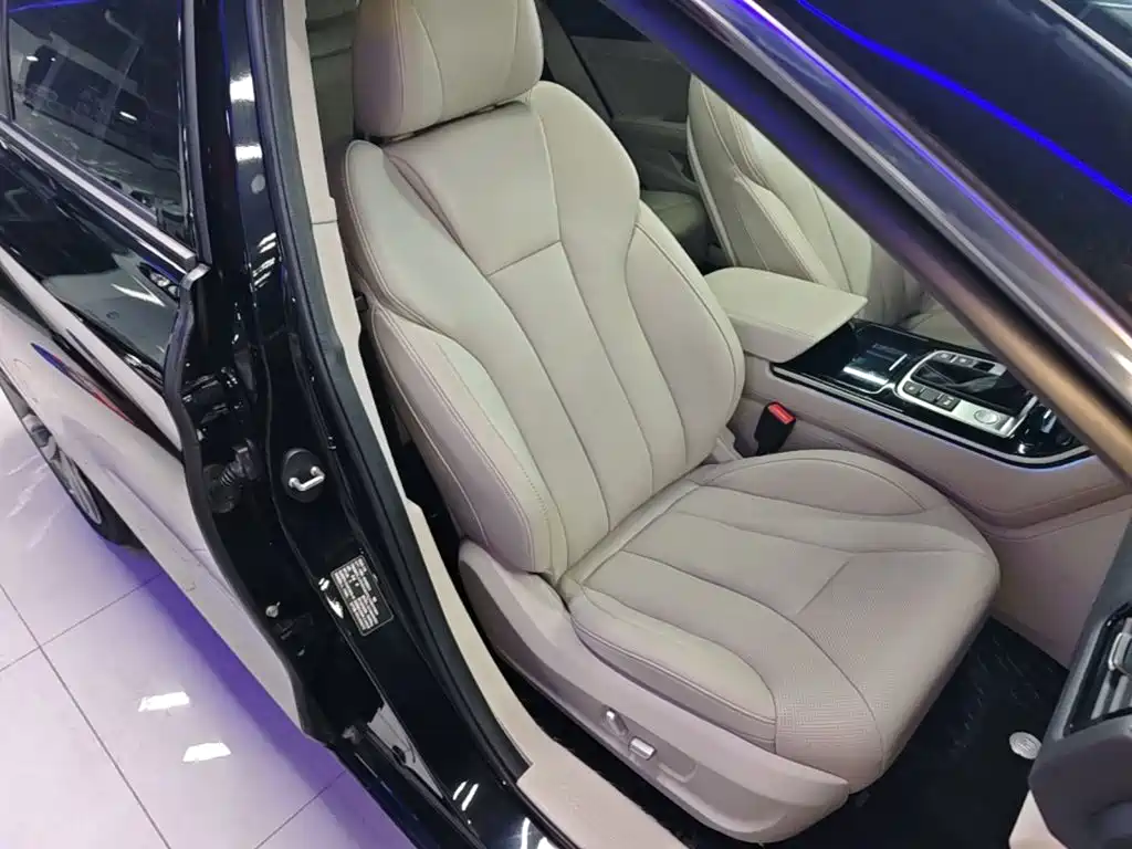 Hongqi Hongqi H5 — миниатюра 25