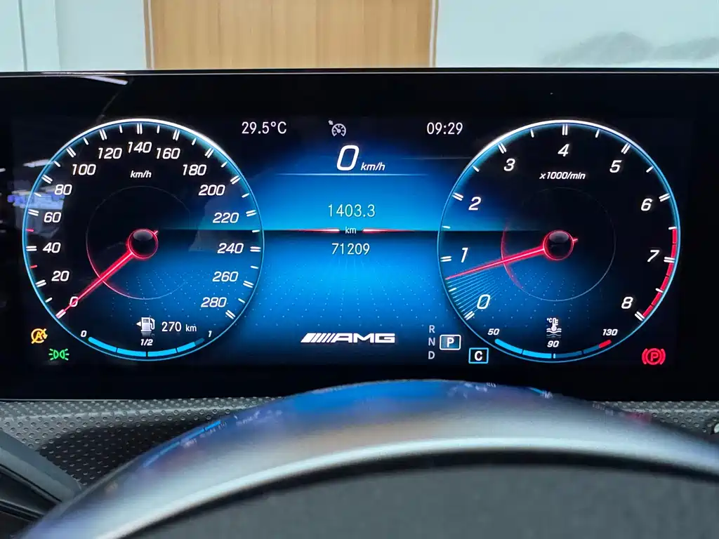Mercedes-Benz CLA AMG — миниатюра 12