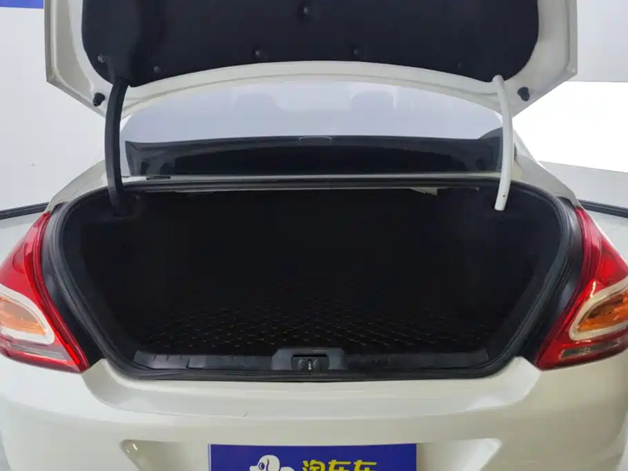 Peugeot 308 — миниатюра 4