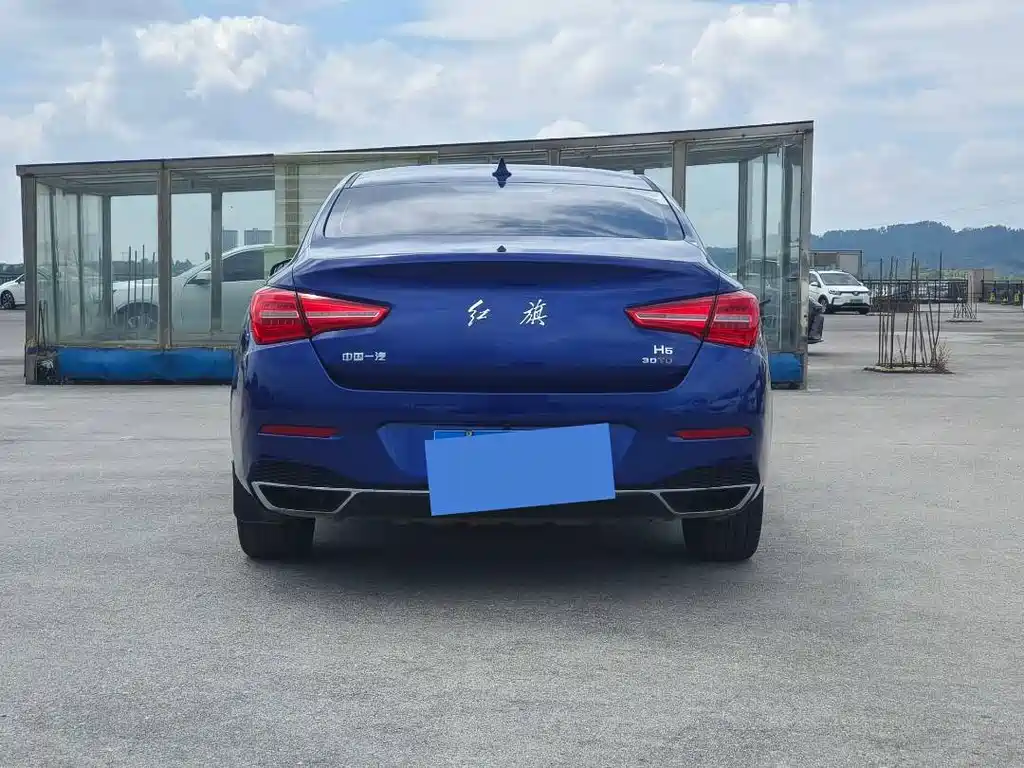 Hongqi Hongqi H5 — миниатюра 4
