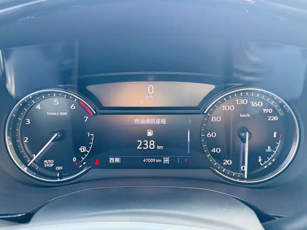 Cadillac XT5 — миниатюра 11