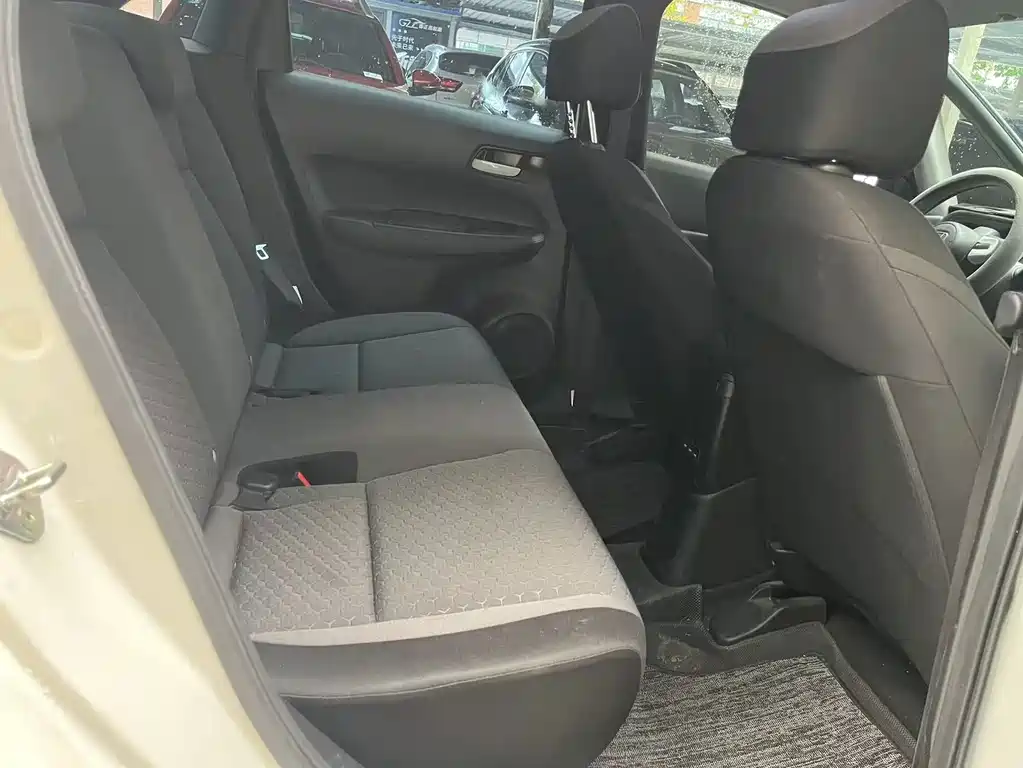 Honda Fit — миниатюра 14