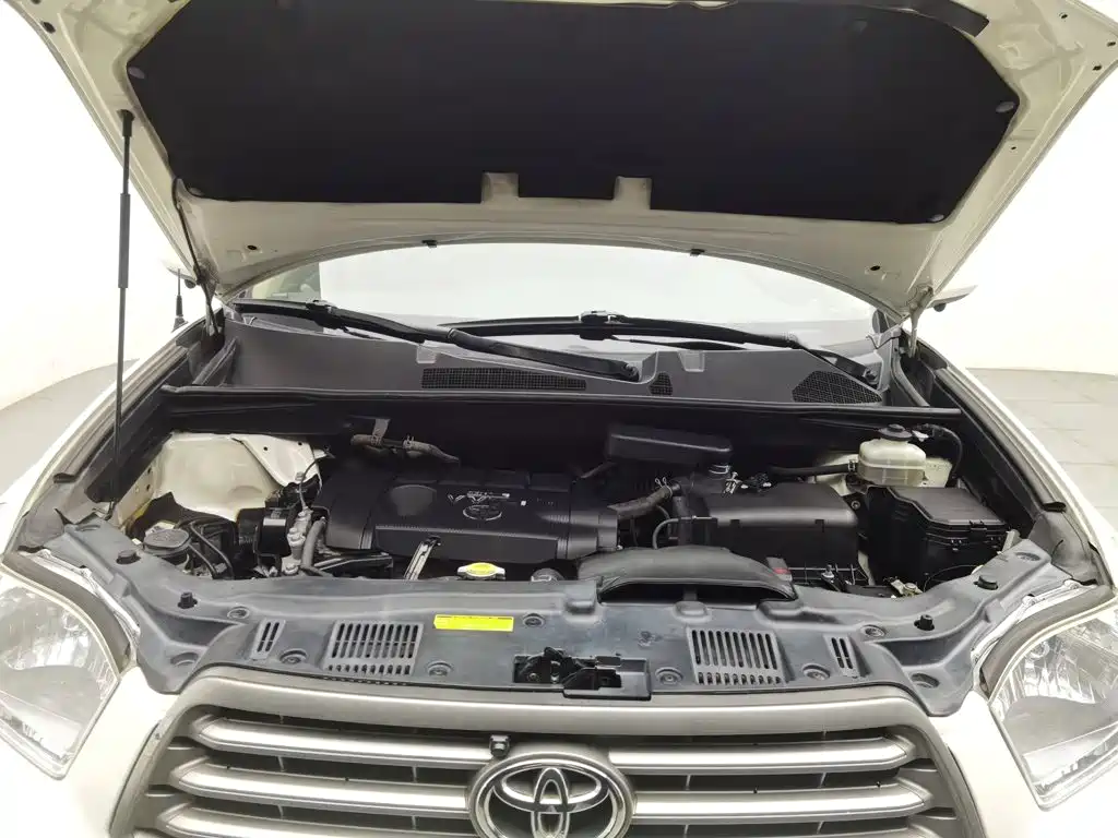 Toyota Highlander 2009 2.7L 5 мест Elite