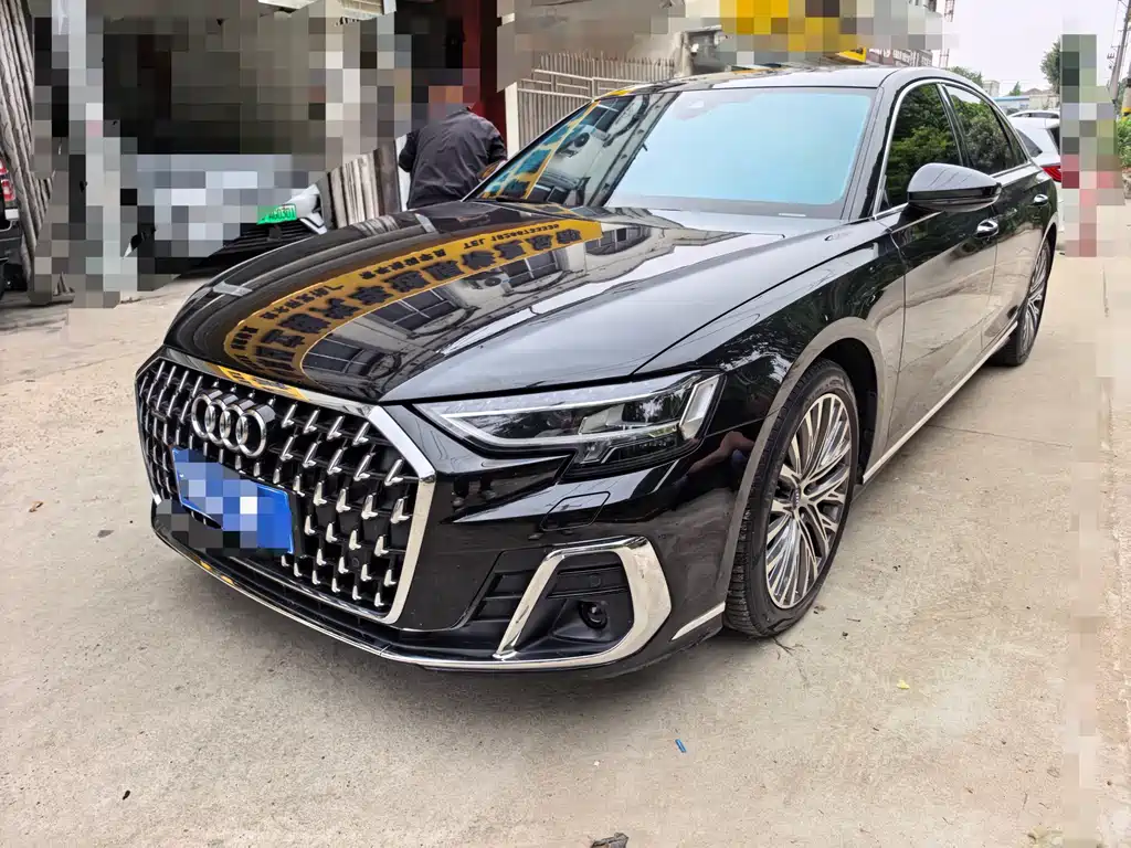 Купить Audi A8