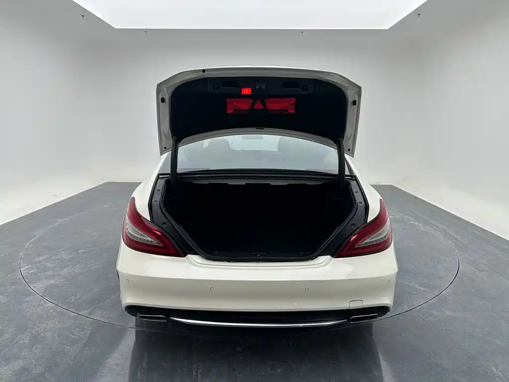 Mercedes-Benz CLS — миниатюра 9