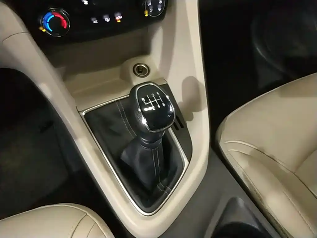 Buick Excelle — миниатюра 14