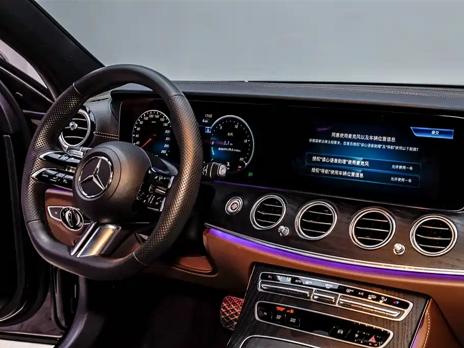 MERCEDES-BENZ E CLASS