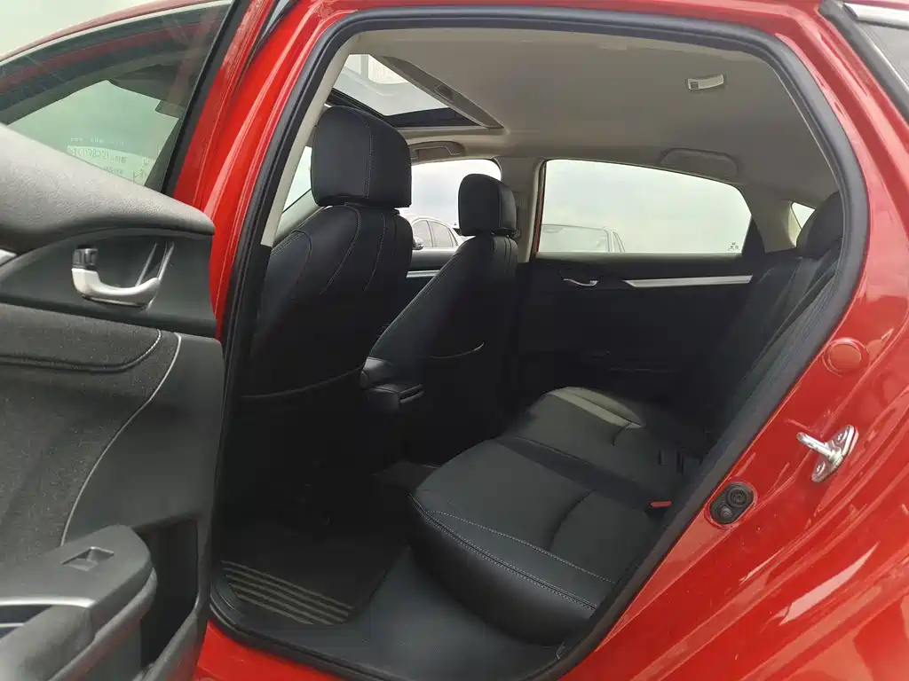 Honda Civic — миниатюра 8