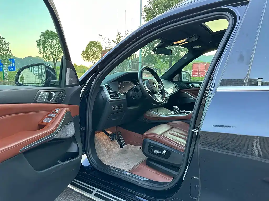 BMW X7 — миниатюра 5