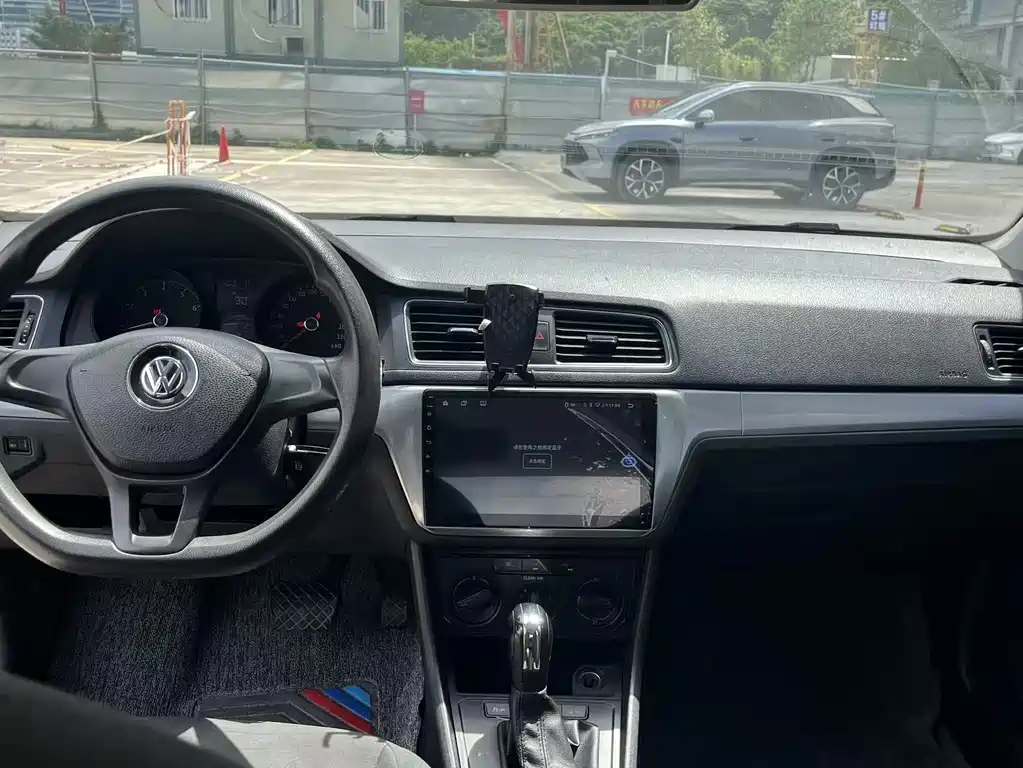 Volkswagen Lavida — миниатюра 10