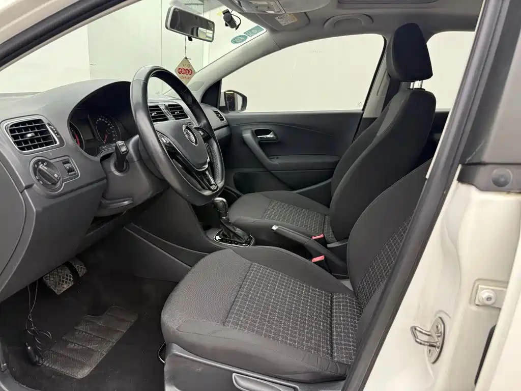 Volkswagen Polo — миниатюра 9