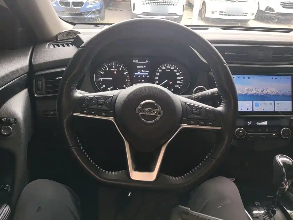 Nissan X-Trail — миниатюра 11