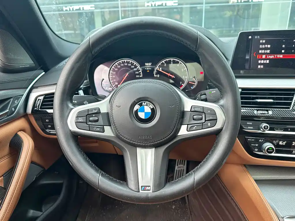 BMW 5 Series (Import) — миниатюра 14