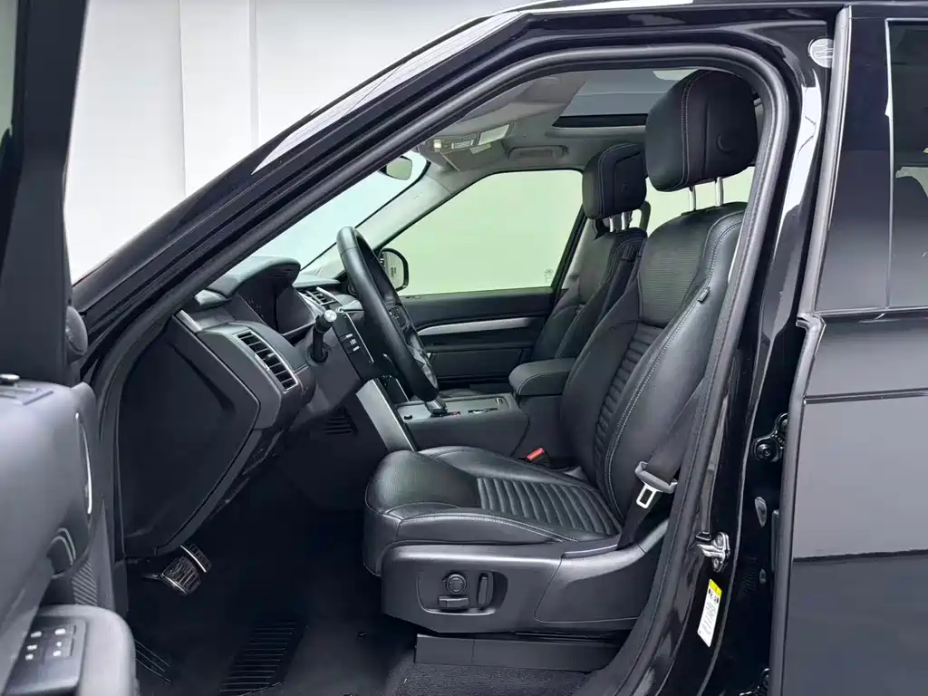 Land Rover Discovery 2021 360PS R-Dynamic SE