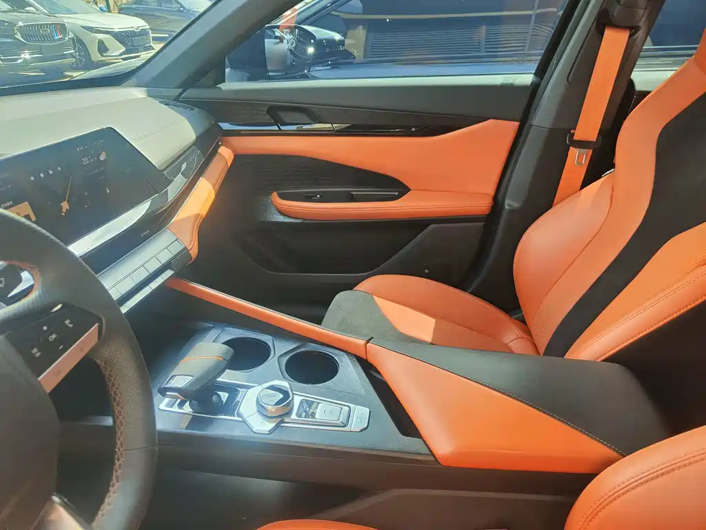 Changan UNI-V — миниатюра 5