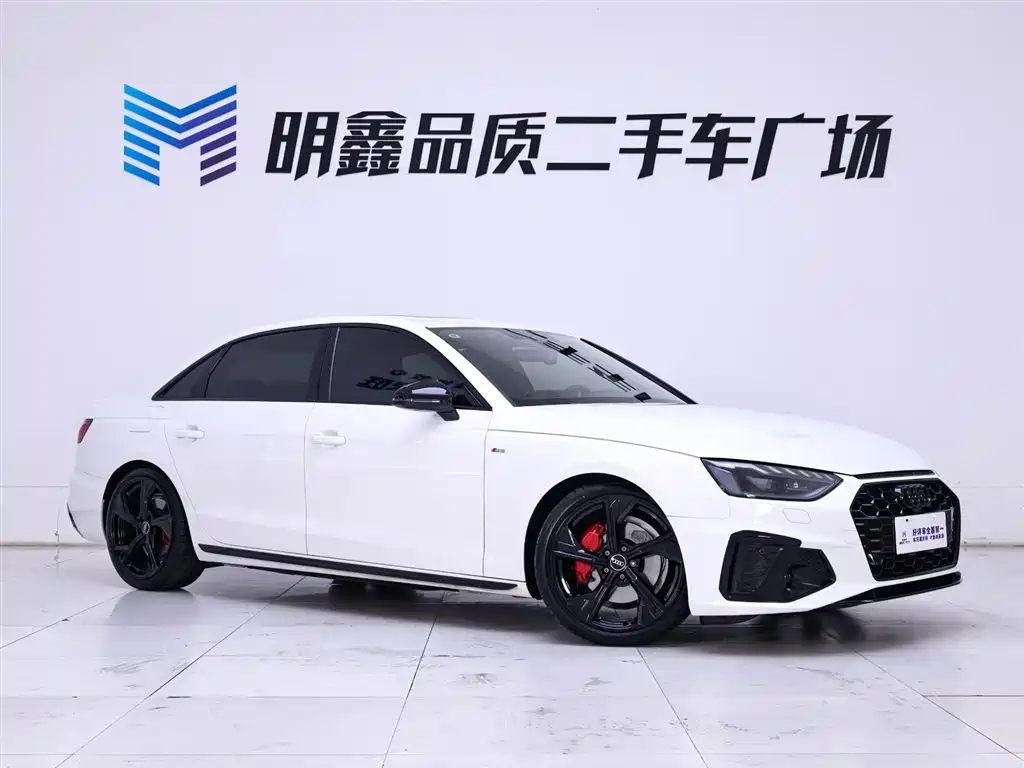 Audi A4L 2024 40 TFSI Luxury