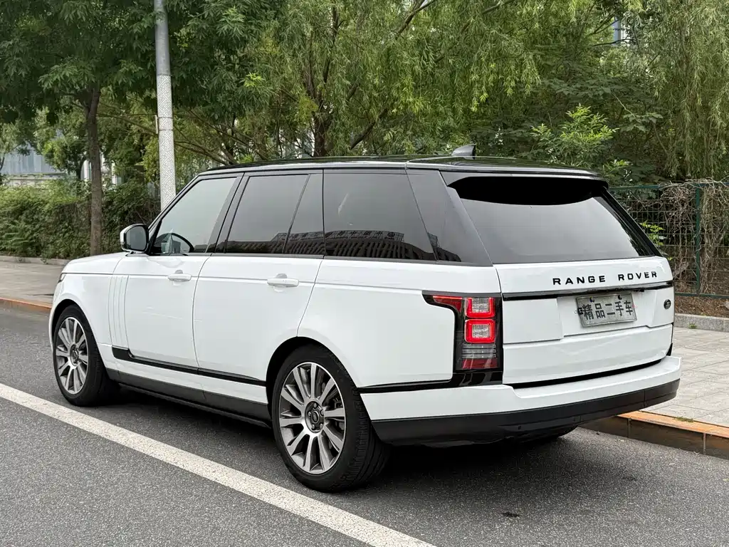 Land Rover Range Rover — миниатюра 5