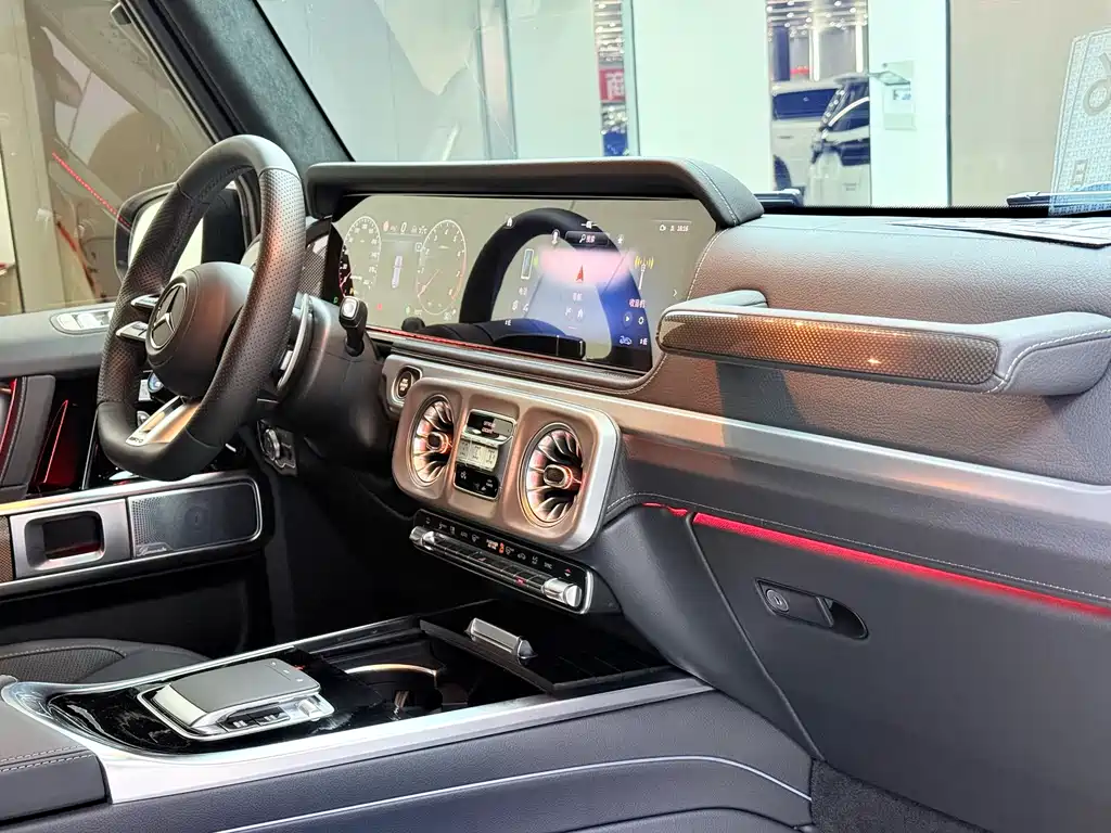 Mercedes-Benz G-Class — миниатюра 7