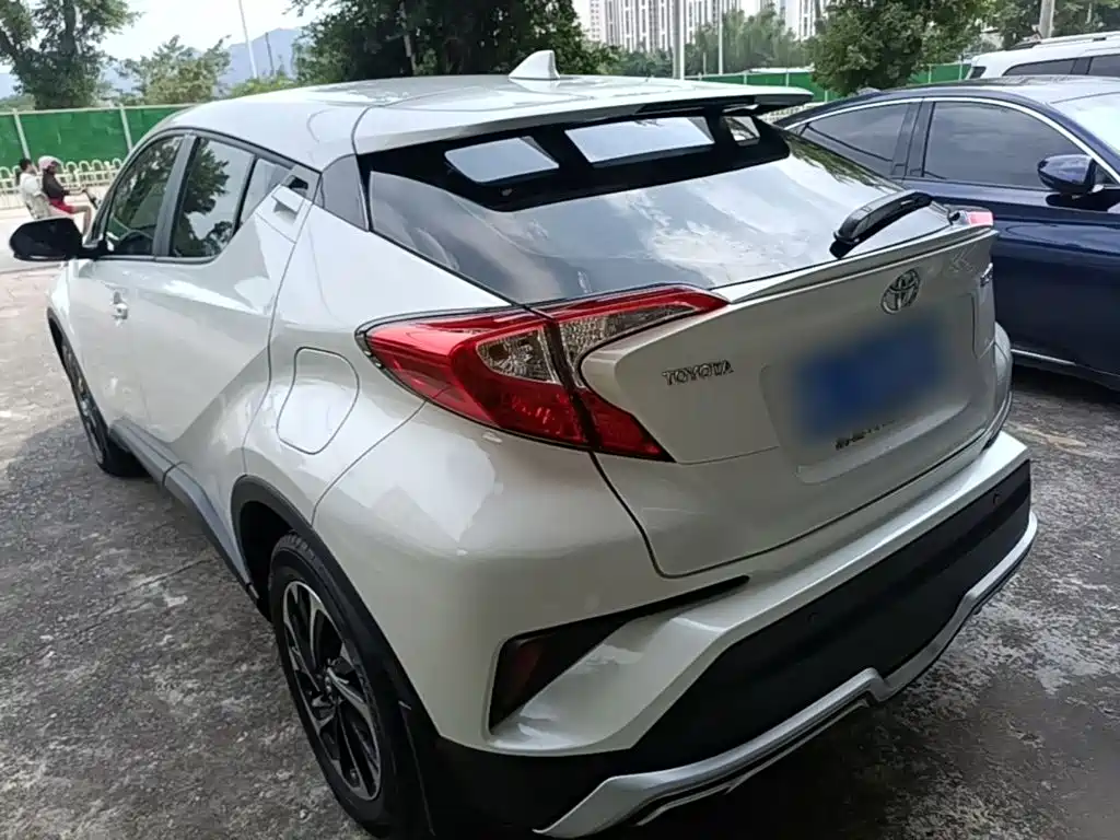 Toyota IZOA — миниатюра 5