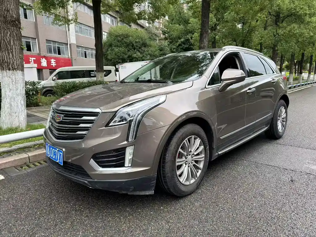 Купить Cadillac XT5