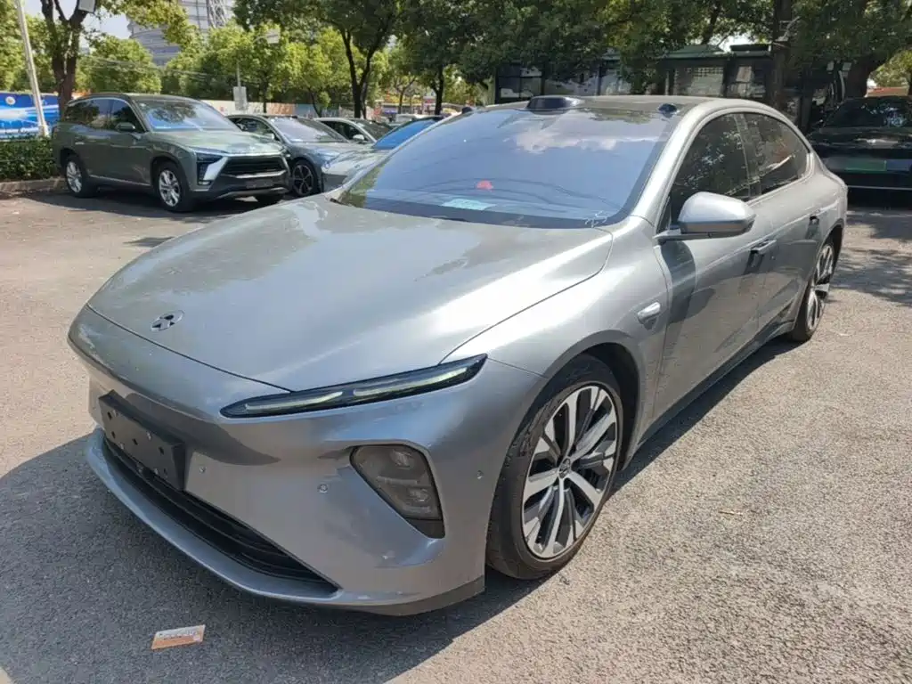 NIO ET7
