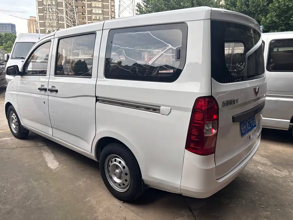 Wuling RongguangV V 2016 1.2L