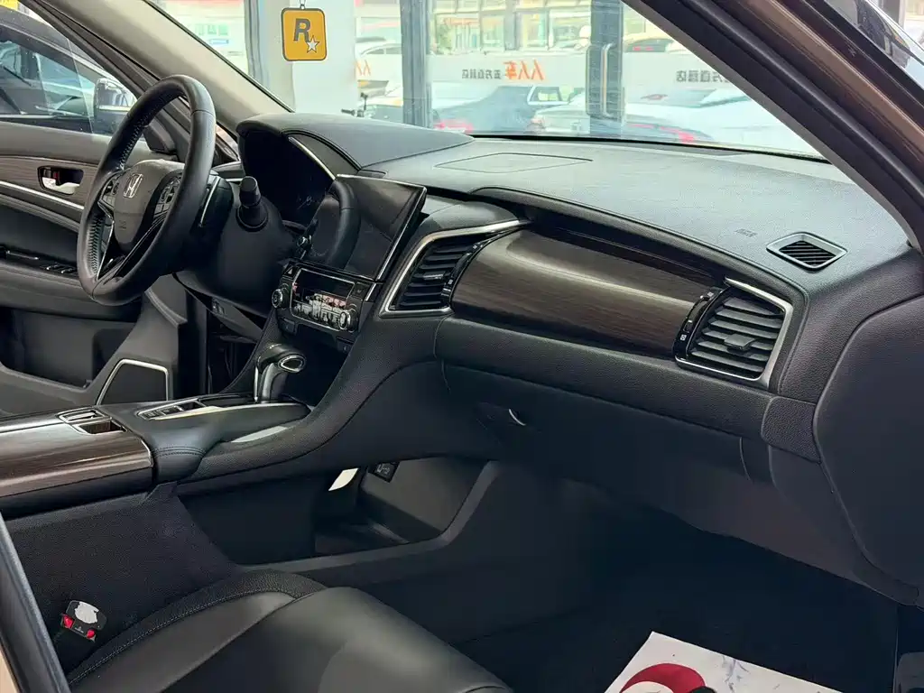 Honda Avancier — миниатюра 7