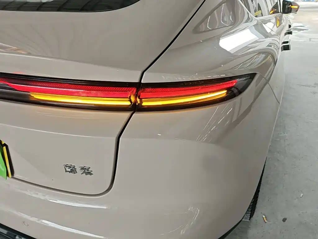 NIO ET5 — миниатюра 8