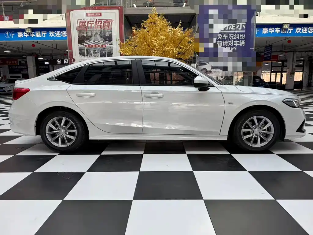 Honda Civic — миниатюра 8