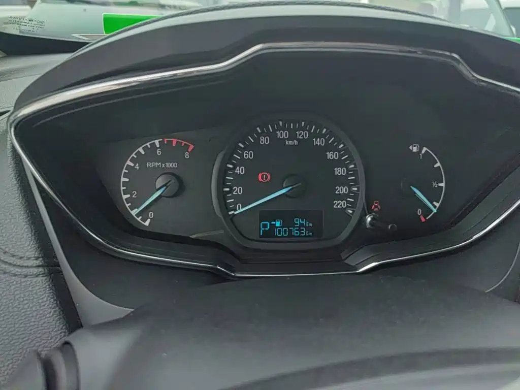 Ford Escort — миниатюра 12