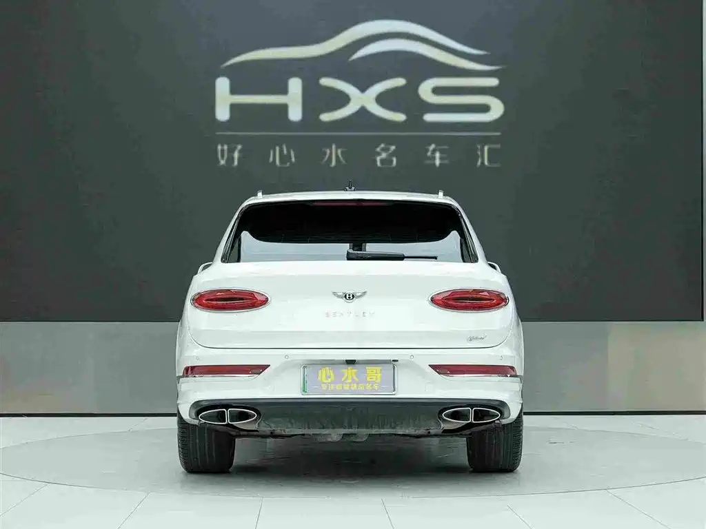 Bentley Bentayga PHEV — миниатюра 5