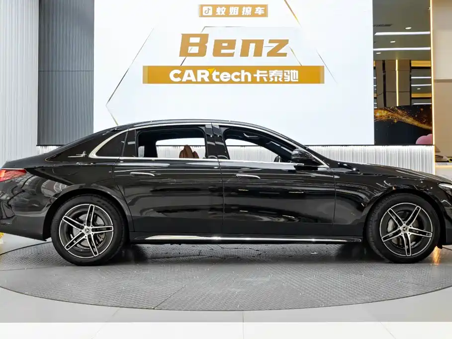 Mercedes-Benz E-Class — миниатюра 4