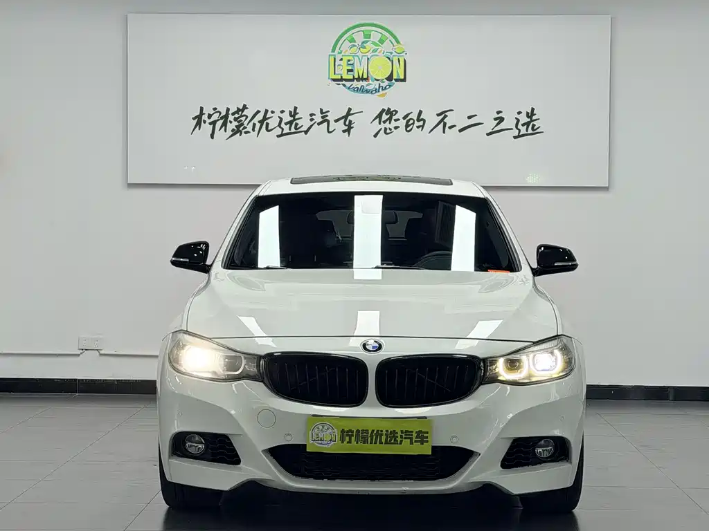 BMW 3 Series GT 3 GT 2019 330i xDrive M Sport
