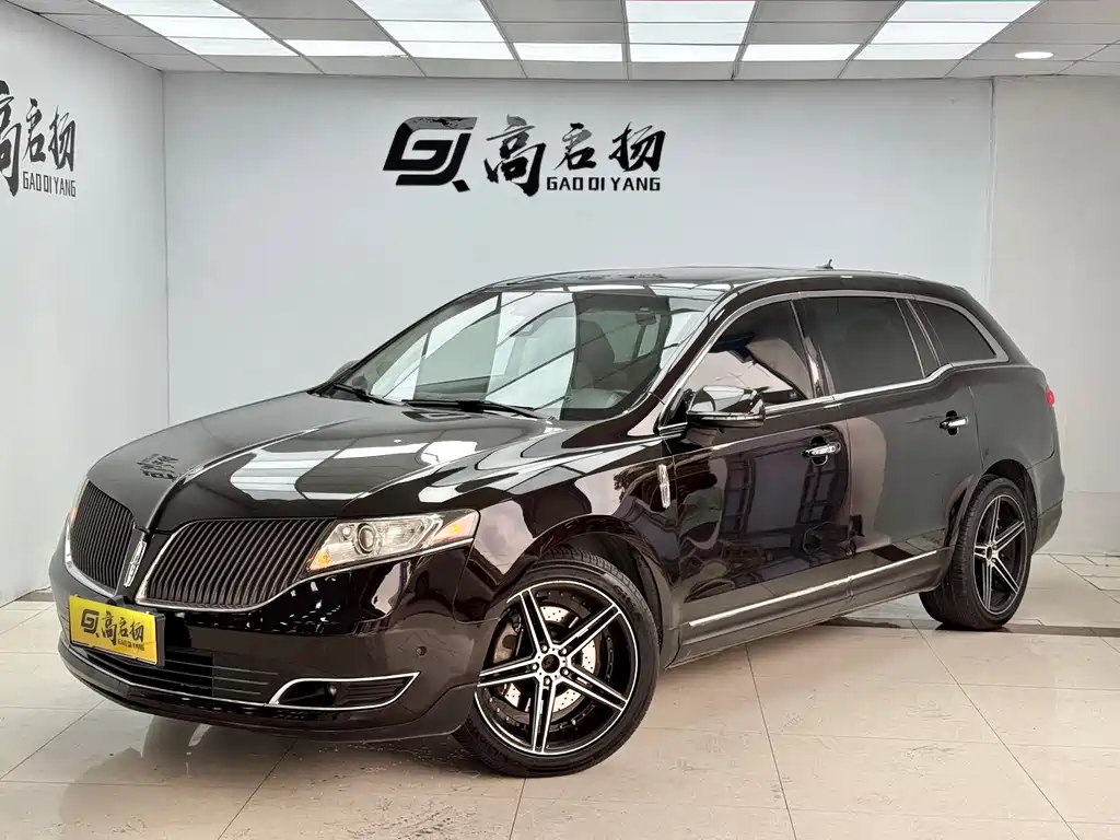 Lincoln MKT 2014