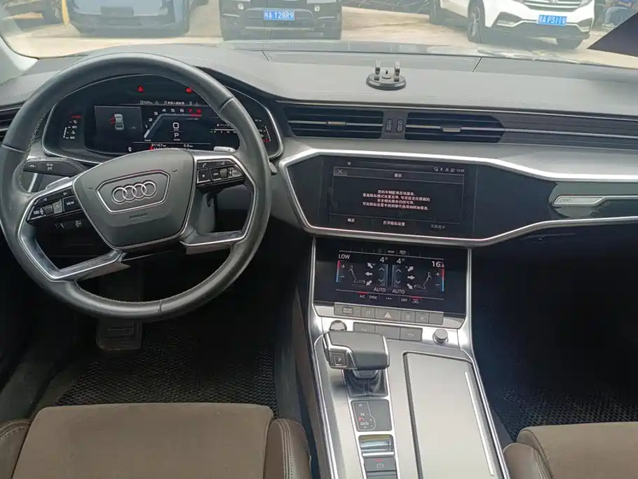 Audi A7L — миниатюра 12