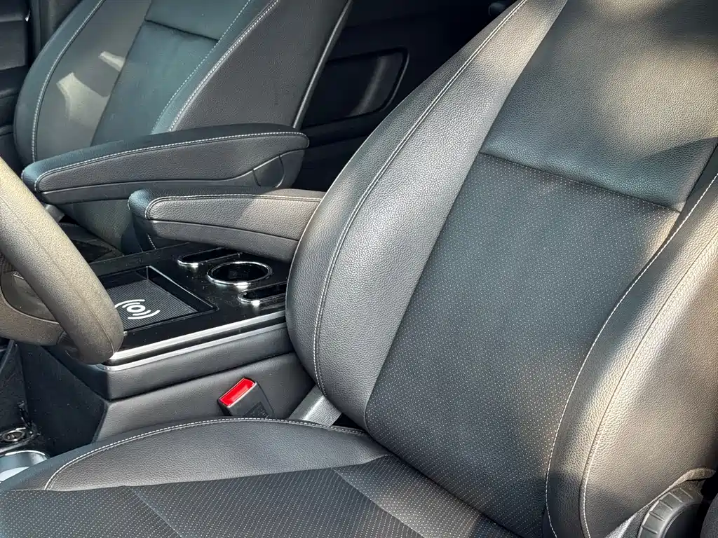 Mercedes-Benz Vito 2021 2.0T Elite 7 мест
