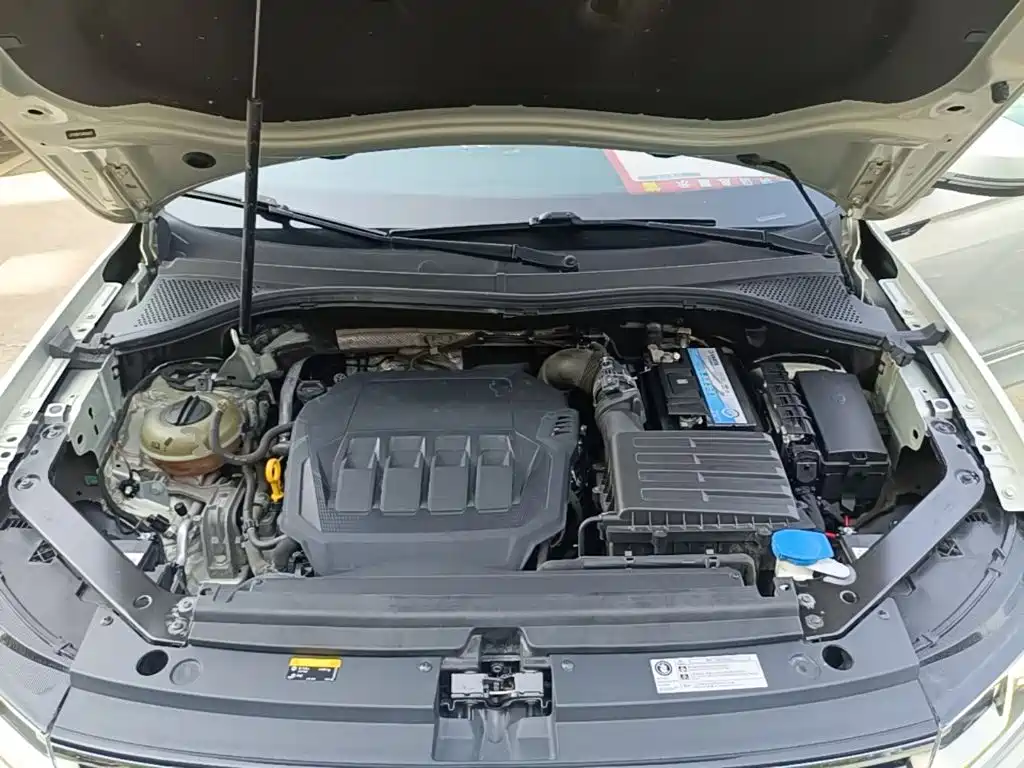 Volkswagen Tiguan L — миниатюра 20