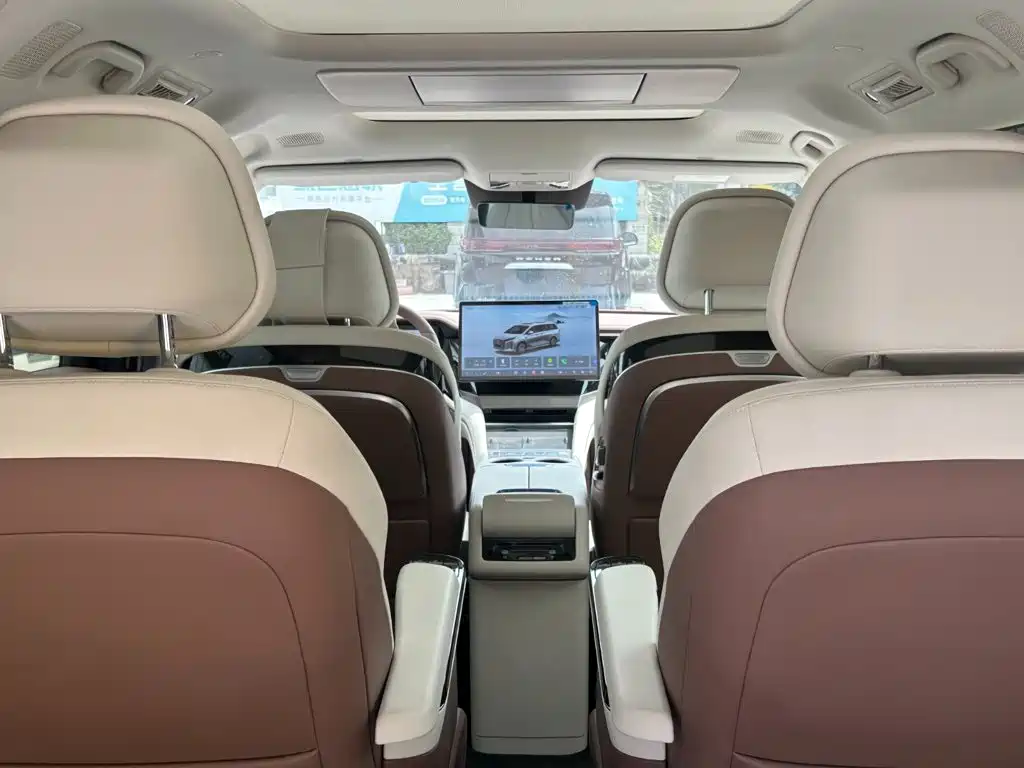 BYD Xia — миниатюра 19