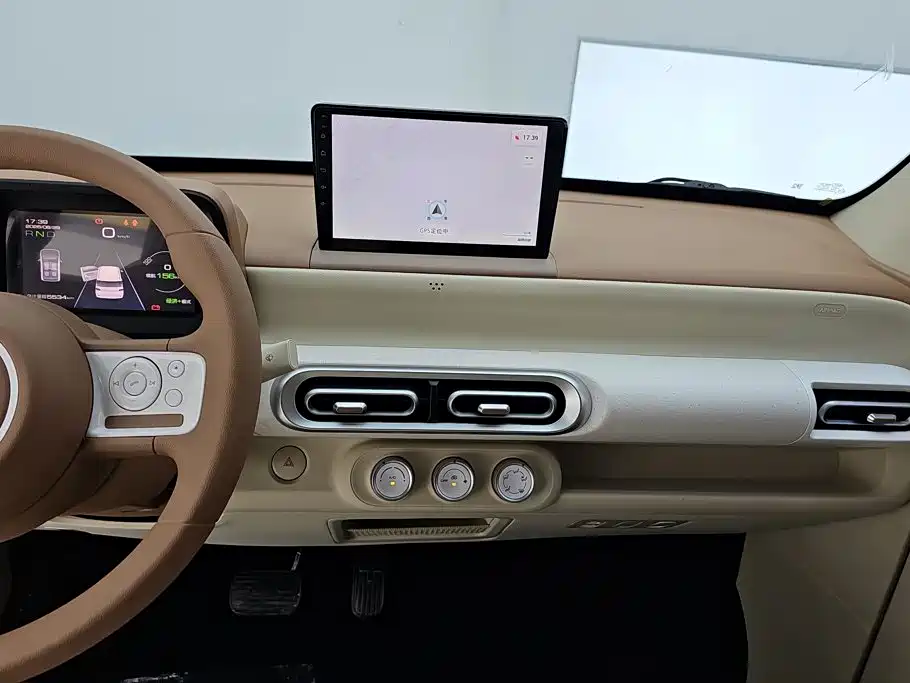 Wuling MINIEV — миниатюра 13