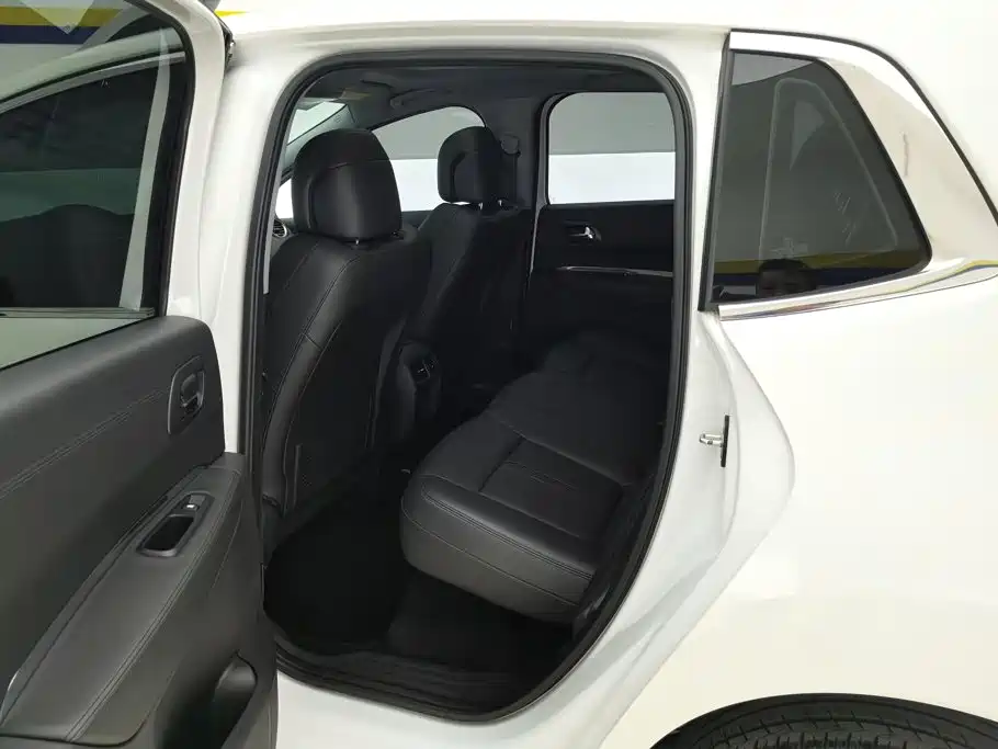 Peugeot 3008 — миниатюра 11