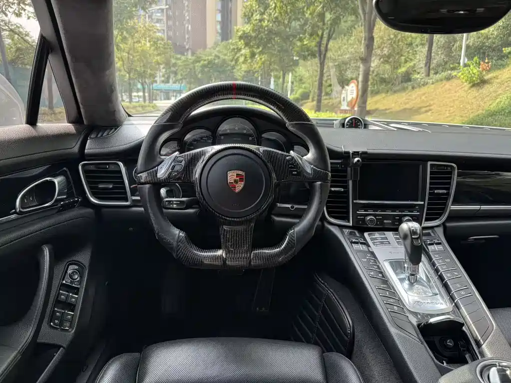 Porsche Panamera 2014 Panamera Executive 3.0T