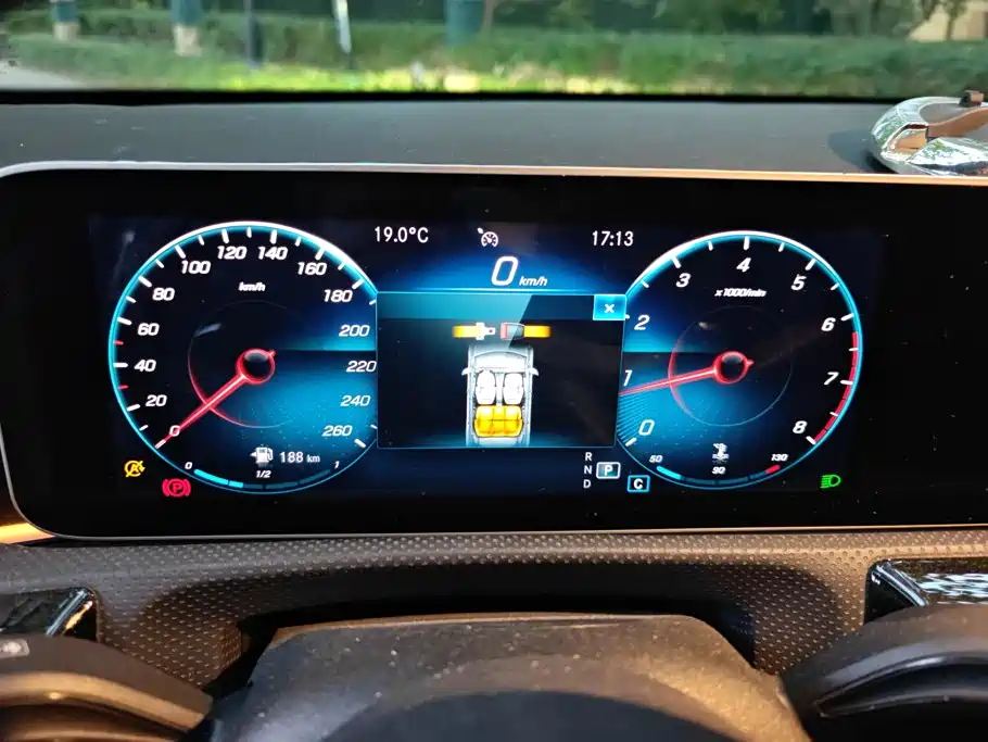 Mercedes-Benz CLA (Import) — миниатюра 14