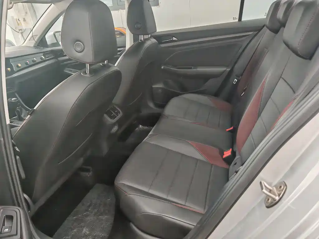 Volkswagen Bora 2020 1.5L MT Comfort