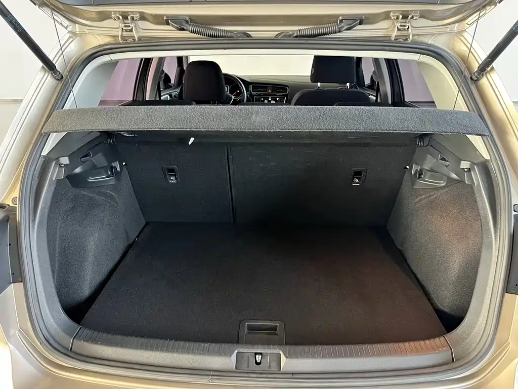 Volkswagen Golf — миниатюра 16