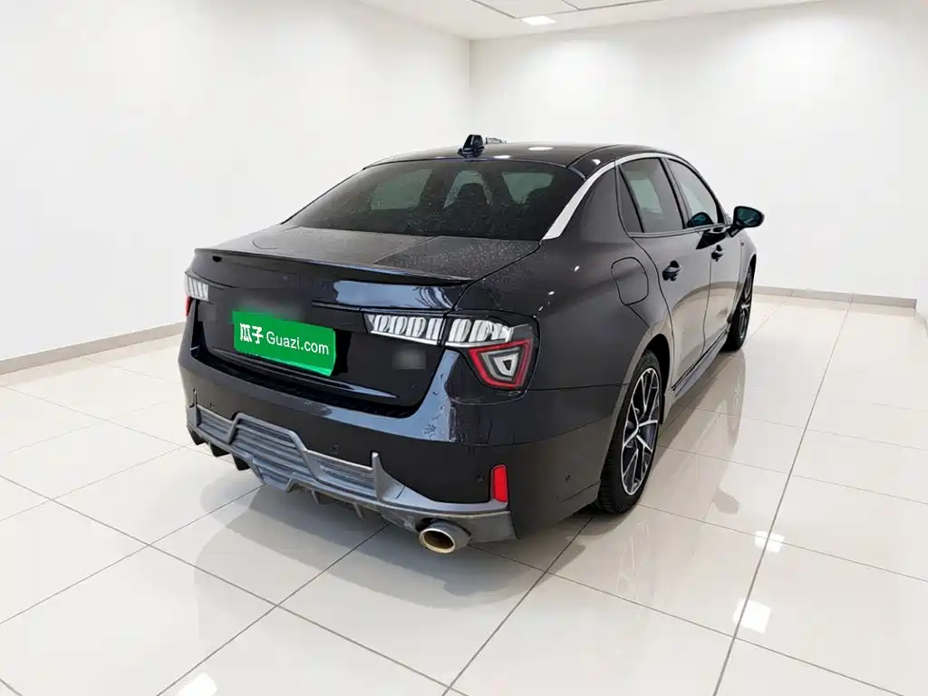 Lynk & Co 03 — миниатюра 4