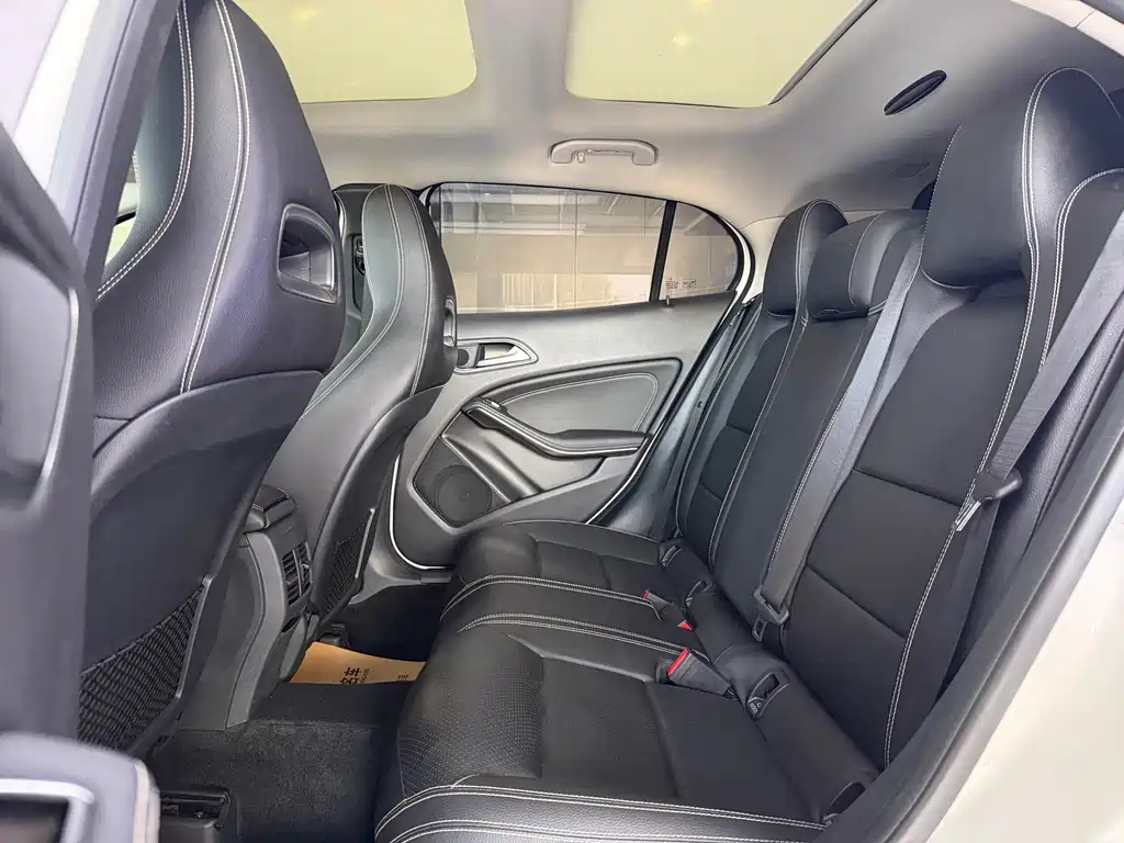 Mercedes-Benz GLA — миниатюра 10
