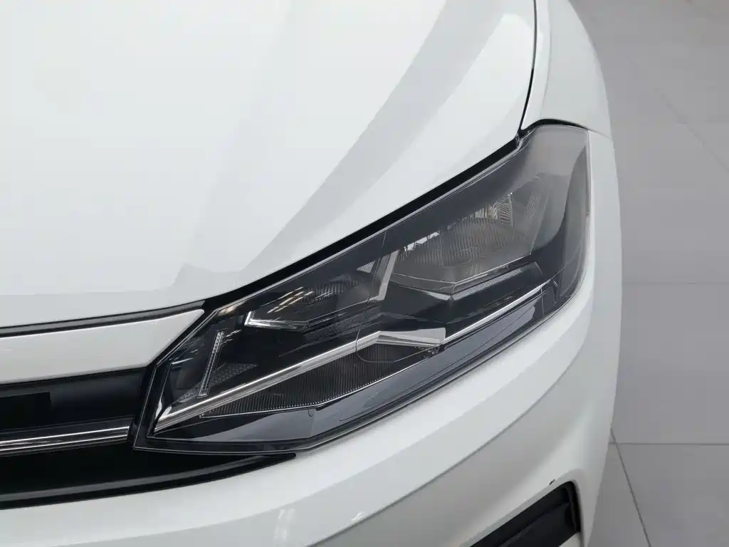 Volkswagen Polo 2023 Plus 1.5L AT