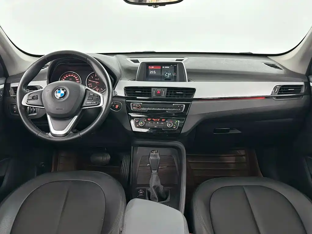 BMW X1 — миниатюра 11