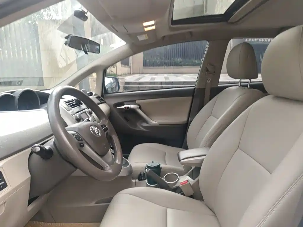 Toyota Verso — миниатюра 16