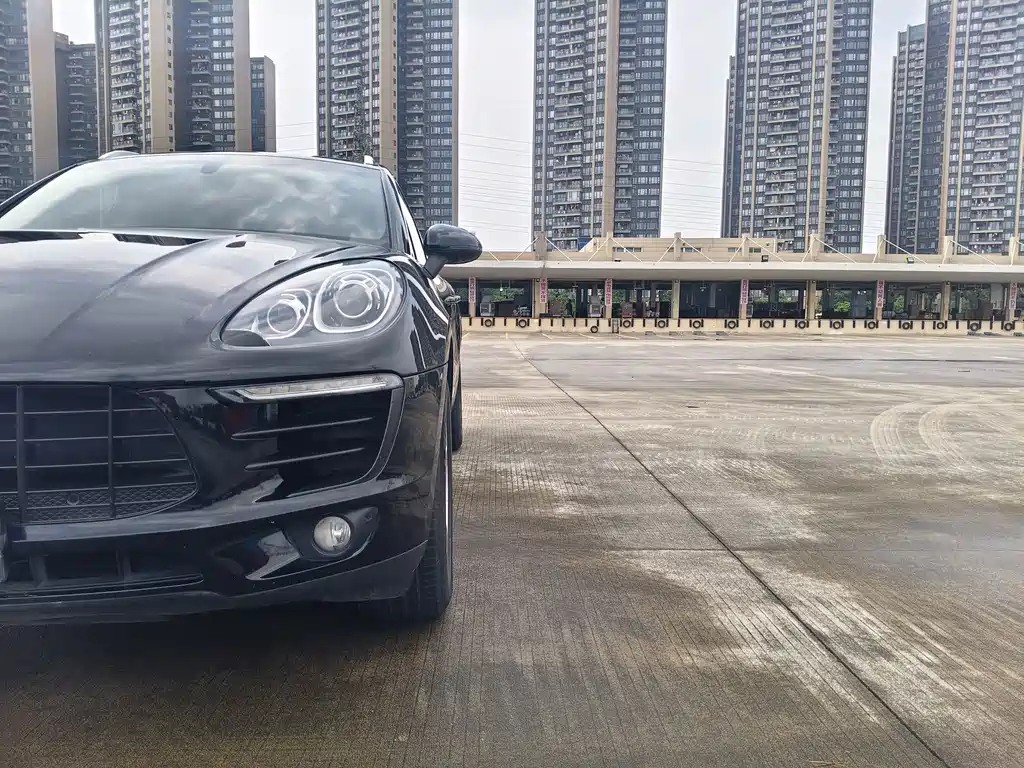 Porsche Macan — миниатюра 18